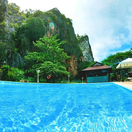 Keriang Hill Hotel อลอร์สตาร์ ภายนอก รูปภาพ