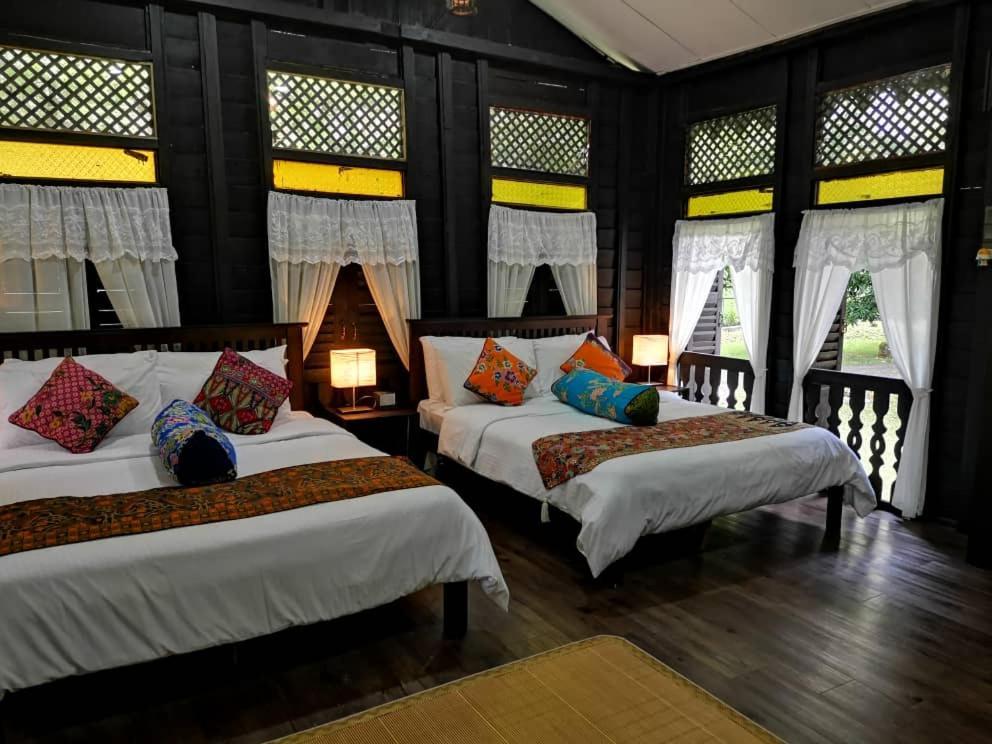 Keriang Hill Hotel อลอร์สตาร์ ภายนอก รูปภาพ