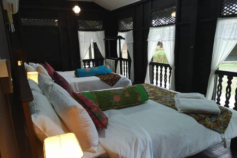 Keriang Hill Hotel อลอร์สตาร์ ภายนอก รูปภาพ