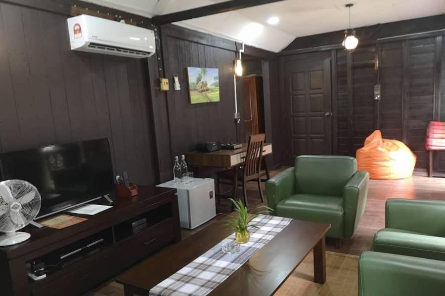 Keriang Hill Hotel อลอร์สตาร์ ภายนอก รูปภาพ